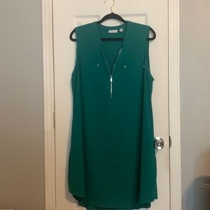 NY & CO women’s green dress with pockets